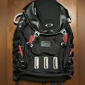 Oakley Crestible Kitchen Sink Backpack - NWT